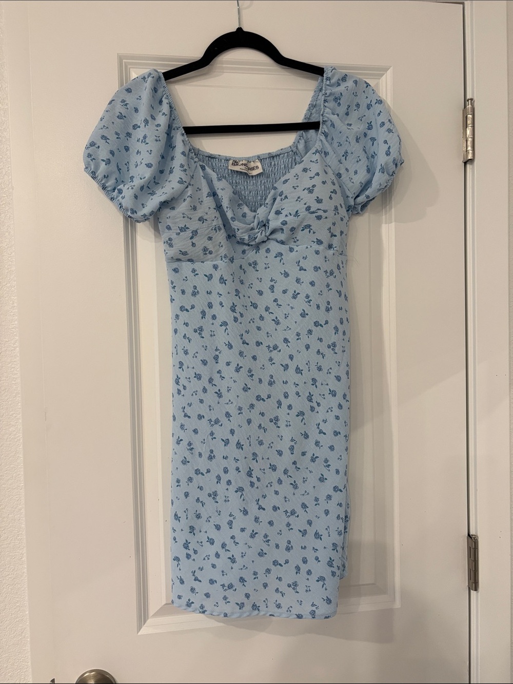 No Boundaries Light Blue Floral Puff-Sleeve Mini Dress